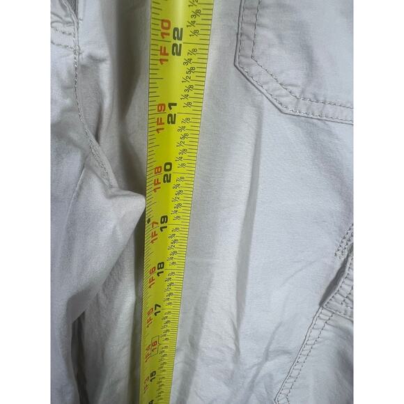 White House Black Market Khaki Cropped Cargo Pants Womens Size 8 Denim Mid Rise - Picture 8 of 8